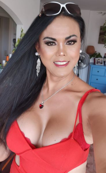 Envíame un mensaje de texto por whatsapp dado que mi español no es tan bueno.

Hello, I'm Tiara, a pretty girl, very funny, spontaneous and cheerful, eager to meet people of all kinds and of all ages.

I like the beach and enjoy good restaurants.

I like to travel and live new experiences and enjoy life to the fullest.

If you have tastes like mine, write me and let's share these activities together.
