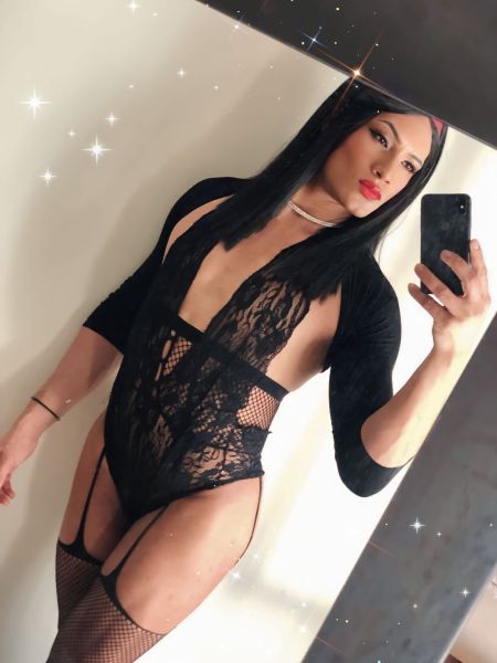 Hello, my name is Venus, welcome and thanks for visiting my profile, I am a CD girl, not operated.
 versatile pervert, I can be very dominant or soft as you prefer, ready to fulfill your sexual fantasies, just tell me what you like and I will please you.